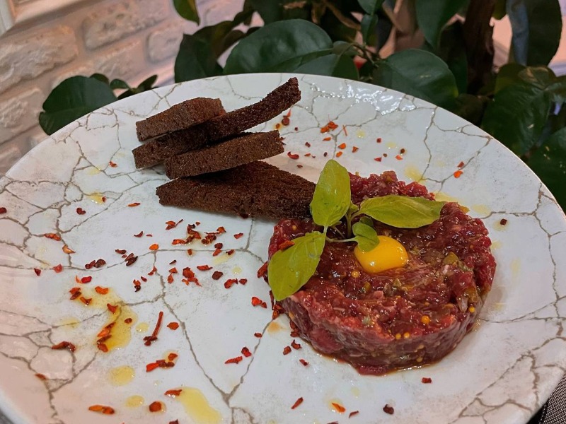 Тар-тар з яловичини / Beef tartar