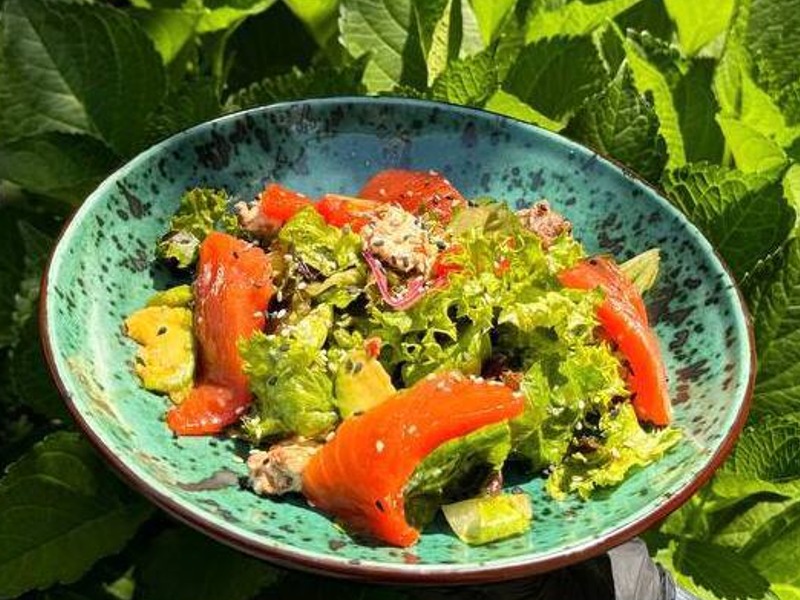 NEW Салат зі слабосоленим лососем та авокадо / Salad with lightly-salted