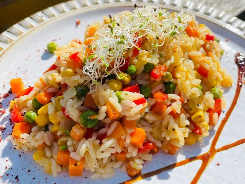 Рис смажений з овочами / Rice with vegetables